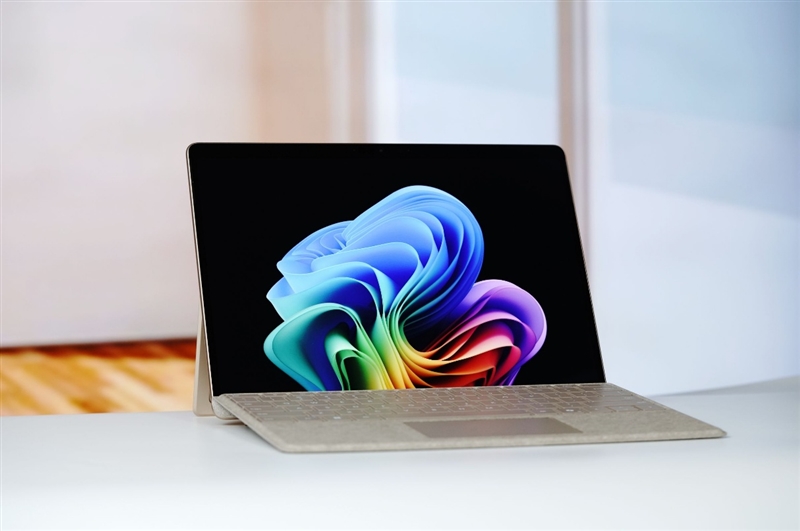 新款Surface Pro 13英寸深度评测：集成显卡性能直逼最新X86平台